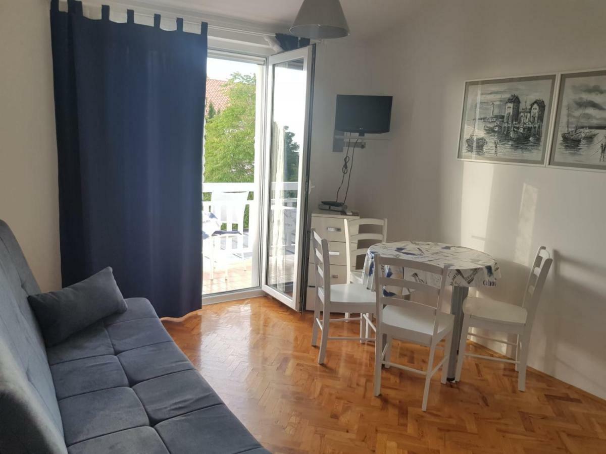 מאלינסקה Apartment Hudan מראה חיצוני תמונה